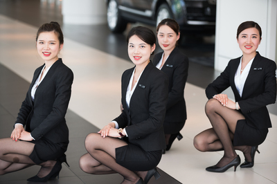 礼仪服务背后的自律与专注